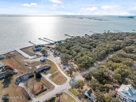 506 Island Road Harkers Island NC 28531