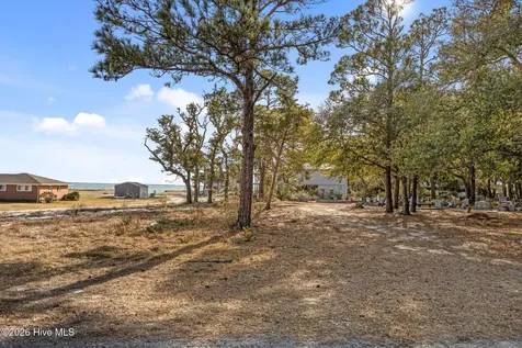 506 Island Road Harkers Island NC 28531