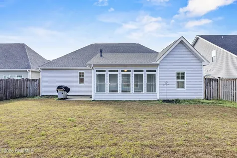 4229 Saltworks Lane Castle Hayne NC 28429