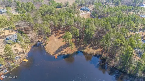305 Lakewood Drive Aberdeen NC 28315