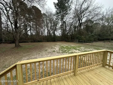 11140 Barnes Bridge Road Laurinburg NC 28352