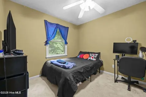 120 Winthrope Way Jacksonville NC 28546