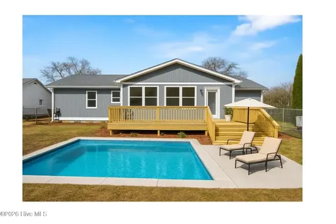 322 NE 57th Street Oak Island NC 28465