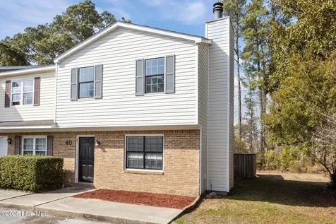 40 Donnell Avenue Havelock NC 28532