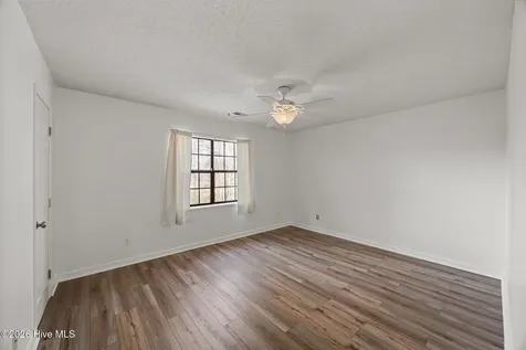 40 Donnell Avenue Havelock NC 28532