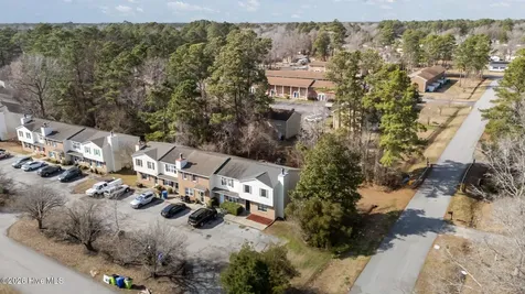 40 Donnell Avenue Havelock NC 28532