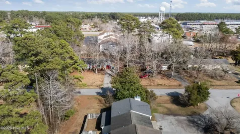 40 Donnell Avenue Havelock NC 28532