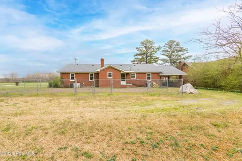 1612 Doolittle Mill Road Conway NC 27820