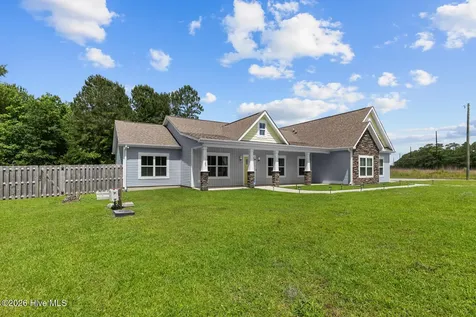 105 Nautical Wave Road Hubert NC 28539