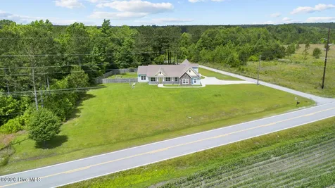 105 Nautical Wave Road Hubert NC 28539