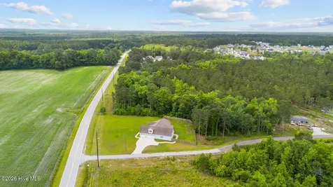 105 Nautical Wave Road Hubert NC 28539