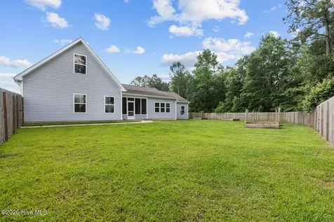 105 Nautical Wave Road Hubert NC 28539
