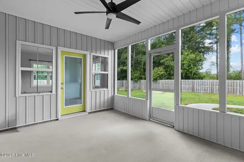 105 Nautical Wave Road Hubert NC 28539
