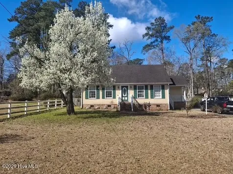 1217 Forest Drive Whiteville NC 28472