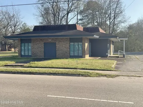 1011 W Thomas Street Rocky Mount NC 27804