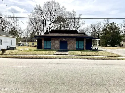 1011 W Thomas Street Rocky Mount NC 27804