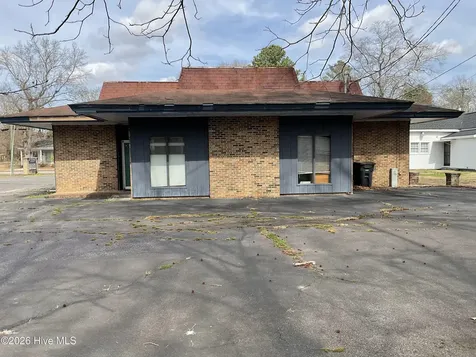 1011 W Thomas Street Rocky Mount NC 27804