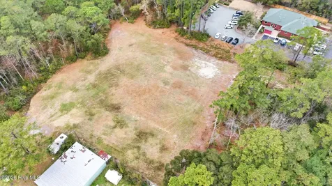 1228 N Lord Street Southport NC 28461