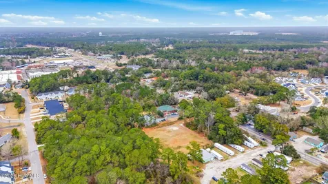 1228 N Lord Street Southport NC 28461