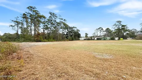 1228 N Lord Street Southport NC 28461