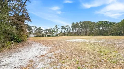 1228 N Lord Street Southport NC 28461