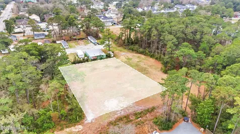 1228 N Lord Street Southport NC 28461