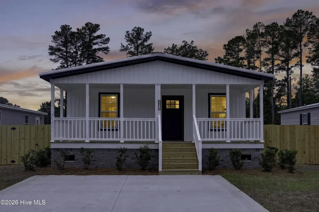 1021 Pine Ridge Court Castle Hayne NC 28429