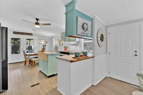 254 NE 69th Street Oak Island NC 28465