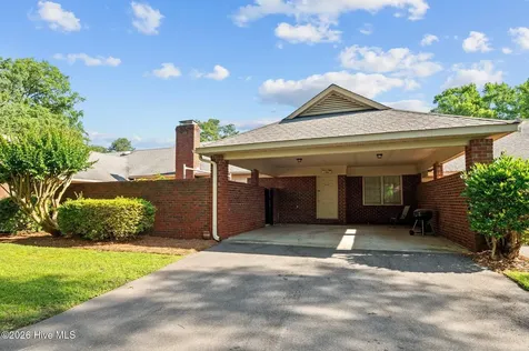 809 Greenbriar Road Kinston NC 28501