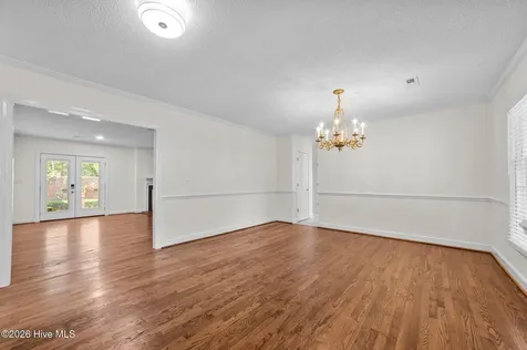 809 Greenbriar Road Kinston NC 28501