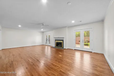 809 Greenbriar Road Kinston NC 28501