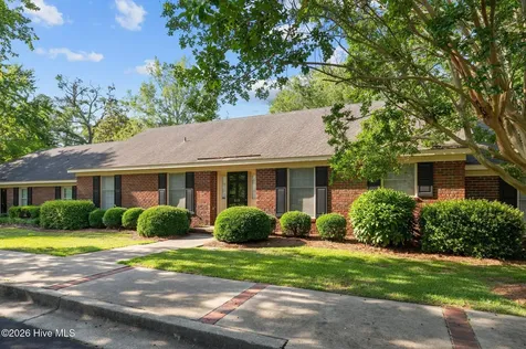 809 Greenbriar Road Kinston NC 28501