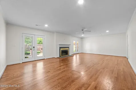 809 Greenbriar Road Kinston NC 28501
