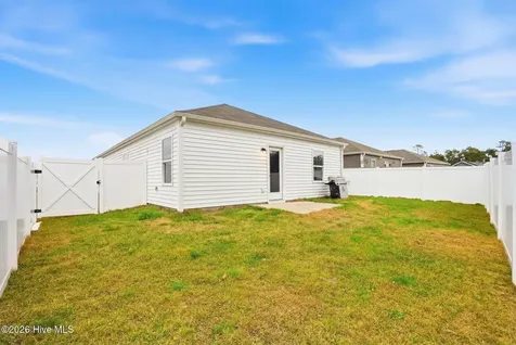 1804 Willowtree Court SE Bolivia NC 28422