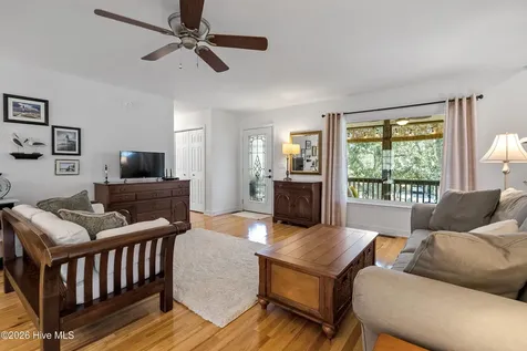 104 NE 21st Street Oak Island NC 28465