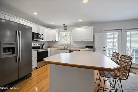 104 NE 21st Street Oak Island NC 28465