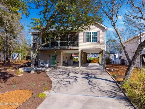 104 NE 21st Street Oak Island NC 28465