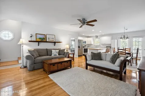 104 NE 21st Street Oak Island NC 28465