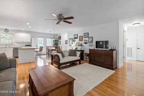 104 NE 21st Street Oak Island NC 28465