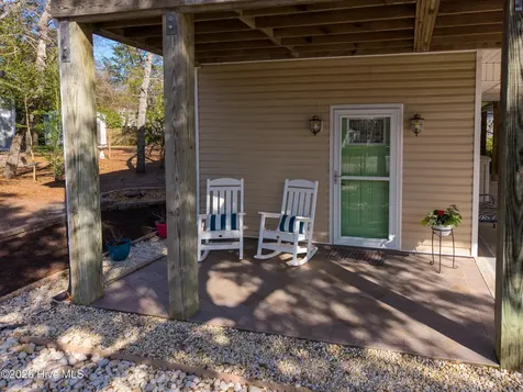 104 NE 21st Street Oak Island NC 28465