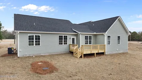 7507 Squirrel Den Road Bailey NC 27807