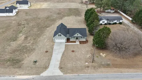 7507 Squirrel Den Road Bailey NC 27807