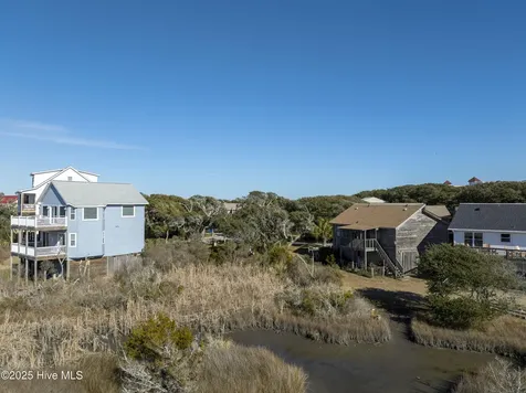 320 Bay Circle North Topsail Beach NC 28460