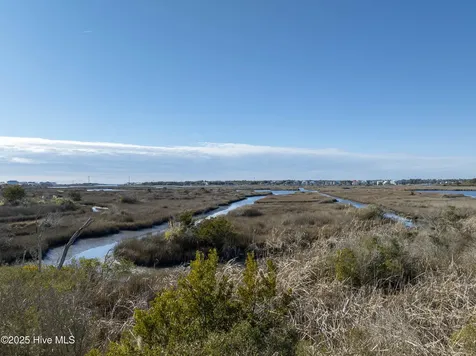 320 Bay Circle North Topsail Beach NC 28460