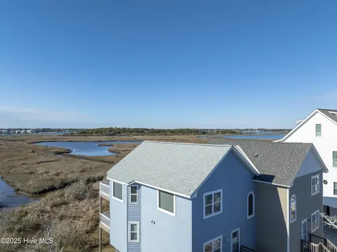 320 Bay Circle North Topsail Beach NC 28460