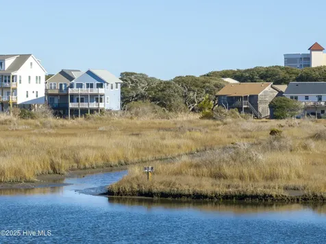 320 Bay Circle North Topsail Beach NC 28460