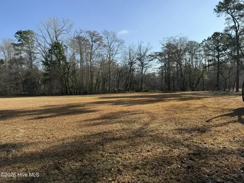 103 Raccoon Washington NC 27889