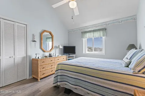 9201 Coast Guard Road Emerald Isle NC 28594