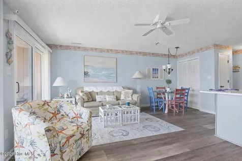 9201 Coast Guard Road Emerald Isle NC 28594