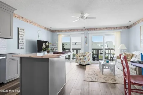 9201 Coast Guard Road Emerald Isle NC 28594